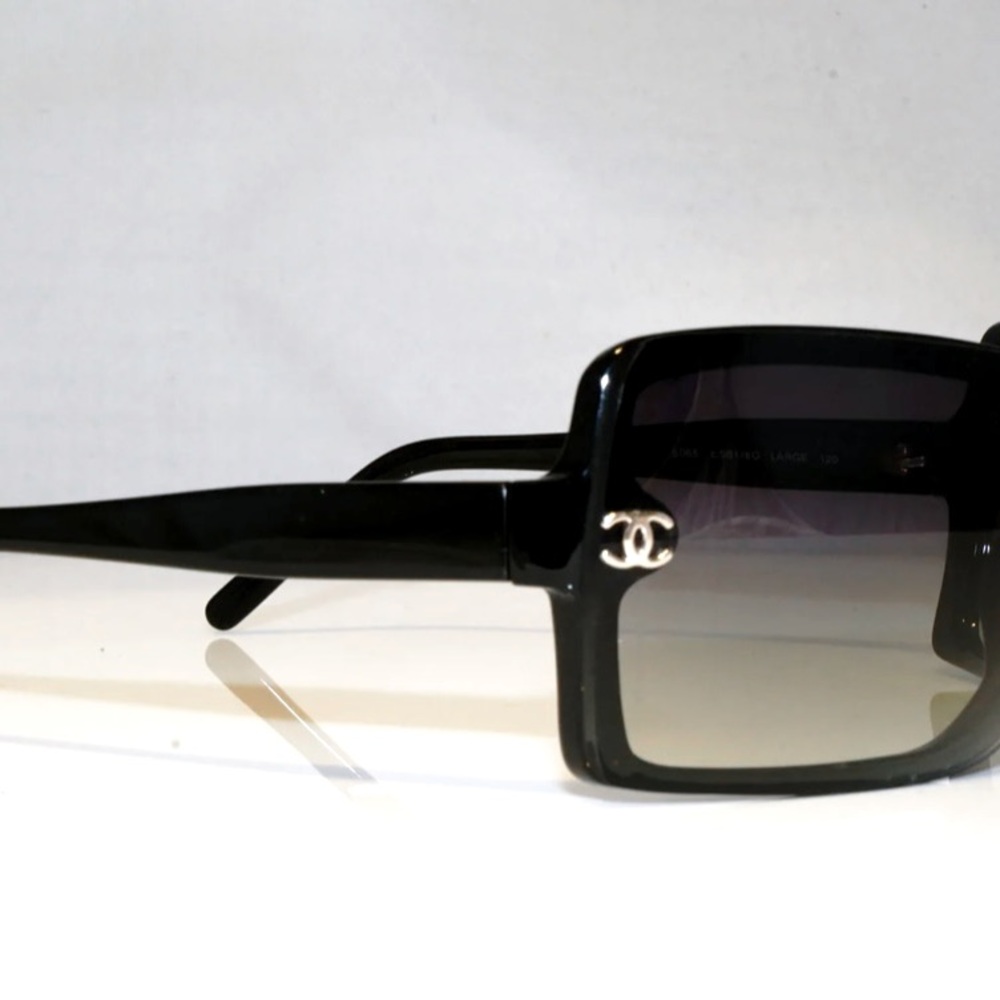 Authentic CHANEL Women Designer Sunglasses Black Shield 5065 501/8G 17526.